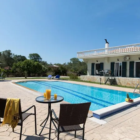 Villa Adonis Halikounas